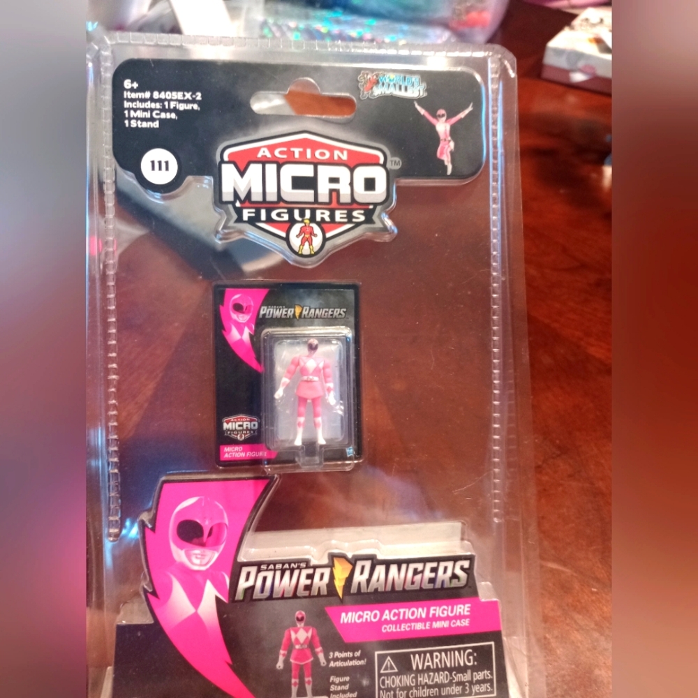 Mighty Morphin Power Rangers Pink Ranger World's Smallest Micro Action Figure